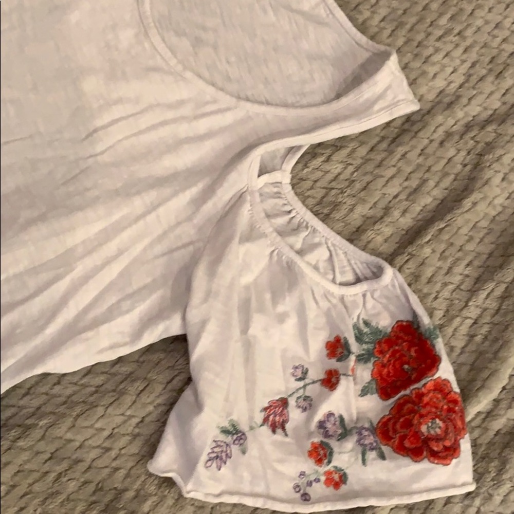 Cold Shoulder Top - Picture 2 of 5